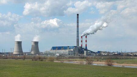 Заради замърсяване на въздуха : Искат временно спиране на ТЕЦ „Марица 3“