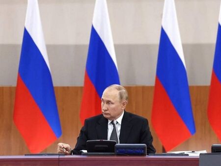 И депутати от Москва поискаха оставката на Путин