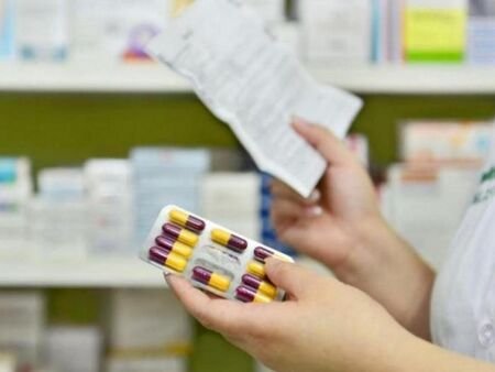 Половин България пие антибиотици без рецепта
