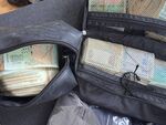 Близнаци от Приморско спипани с крупна сума пари за предстоящия вот, в единия намерили и дрога