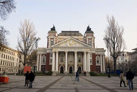 Щетите в Народния театър в София след бурята са за милиони левове