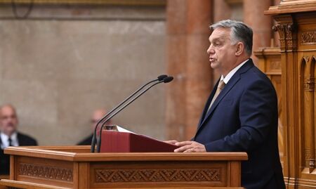 Унгария готова да спре нови ограничения за Русия