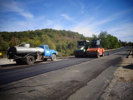Обявиха поръчка за ремонта на 108 км пътища в Бургаска област, вижте кои са