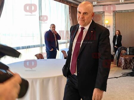 Иван Гешев е на двудневен семинар с прокурори съдии и