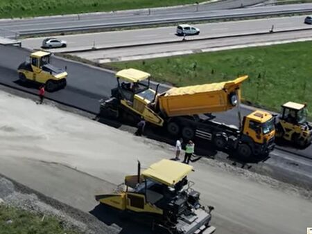 Във връзка с изпълнявания от АПИ проект Обходен път на