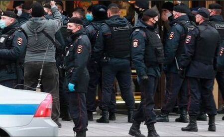 Преврат или прочистване? Военни арестуват военни в Москва