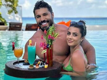 Фики заведе жена си на романтична почивка на Малдивите