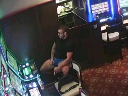 Вижте видео от грабежа на казиното в Свети Влас и как Плешивия стана за смях