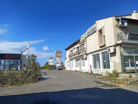 След намесата на Общината, възстановиха достъпа до частната улица в Бургас