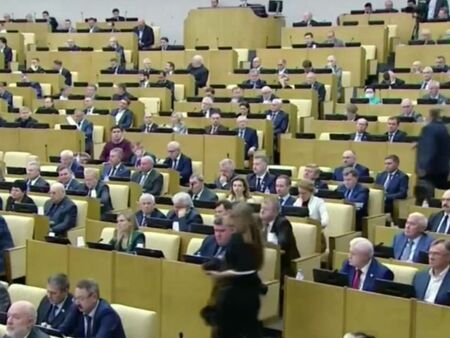 Руският парламент спира живото излъчване на пленарните си заседания