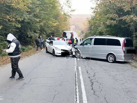 Затвориха пътя за Малко Търново заради мелето с трима ранени от тази сутрин
