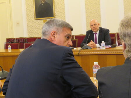 След срещата с Гешев: Стефан Янев оглави антикорупционната комисия в новия парламент