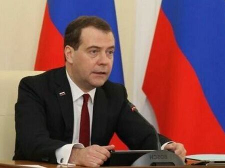 Медведев: Украйна ще има ток, когато Киев призне новите региони на Русия