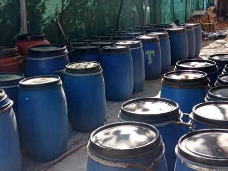 Митничари конфискуваха 264 литра ракия от къща в Камено