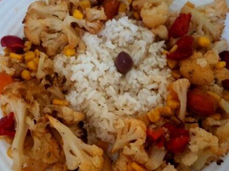 Рецепта за зеленчуци на фурна с бял ориз на мултикукър