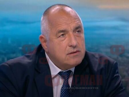 Президентът проявява мъдрост търпение за да може да свикнем че