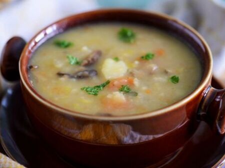 Рецепта за супа с гъби, грах и моркови