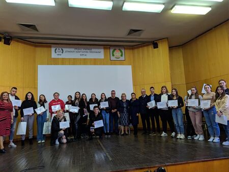 Студенти и ученици от Бургас участваха в Световната седмица на предприемачеството