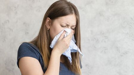 Идва ли грипна вълна? Над 5 пъти са скочили случаите на остри респираторни заболявания във Варна за седмица