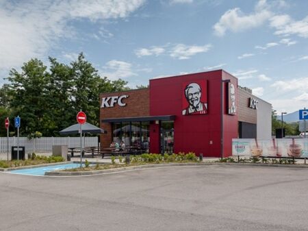 Почина собственикът на KFC