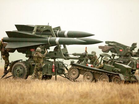 Украйна получи първите системи за противовъздушна отбрана от Испания