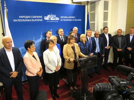 Нинова за офертата за таен вот за кабинета „Габровски“: Не сме обсъждали, но не е нормално