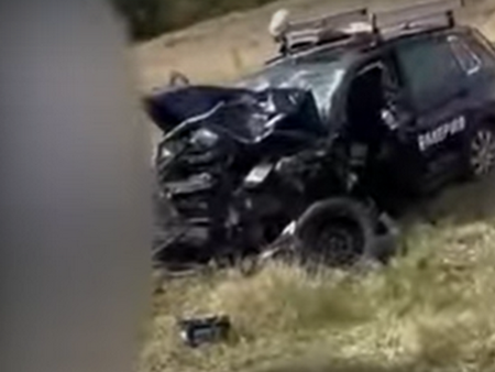 Турският автомобил помел служебната кола възможно е шофьорът да е
