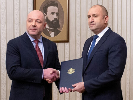 Кои предлага Николай Габровски за министри Президентът Румен Радев прие в