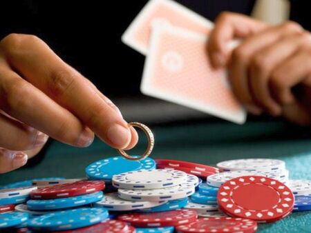 НАП вече приема заявления за вписване на зависимите от хазарта