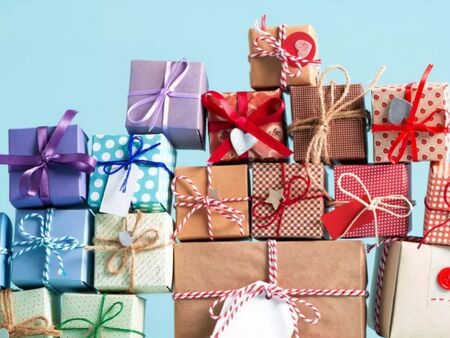 Декемврийски капан: Не харчете над 10% от заплатата за подаръци