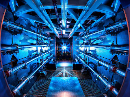 На прага на пробив: Успешен експеримент с ядрен синтез вещае светло бъдеще за човечеството