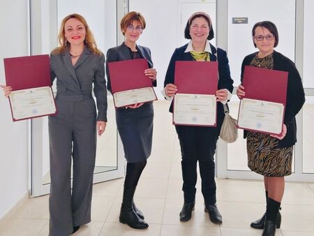 Новите професори и доценти в Университет „Проф. д-р Асен  Златаров“ получиха своите дипломи