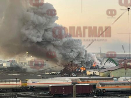 Голям пожар на бургаско пристанище