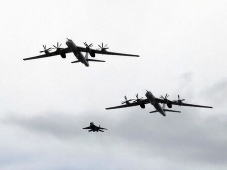 Трима военни загинали от украински дрон над руската база "Енгелс"