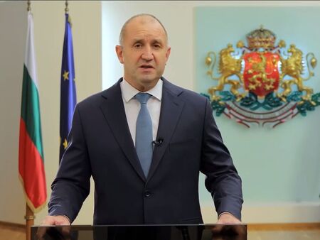 Президентът: Нека надмогнем разделението и да градим онази България, с която децата ни да се гордеят