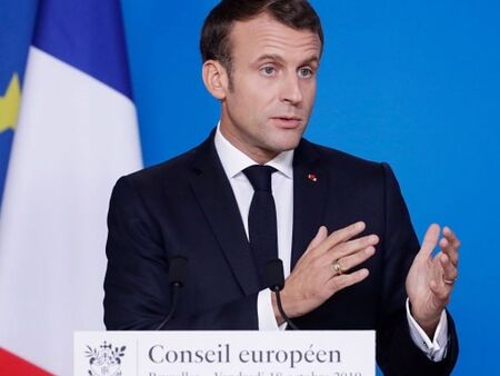 2023 година ще е най-тежката за Франция, Макрон призова за пестене на тока