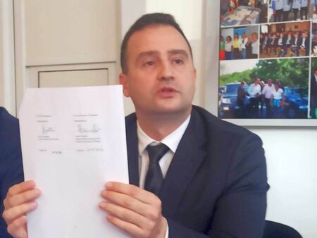 Жечо Станков с документи: Асен Василев затвори българската енергетика ден преди края си като министър