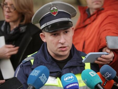 Полицаят за пример Алек Каленски, отказал 10 хиляди евро подкуп и златен часовник