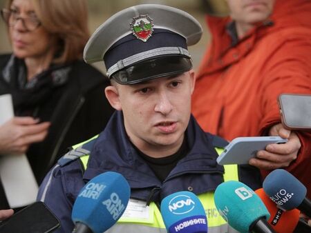 Полицаят за пример Алек Каленски, отказал 10 хиляди евро подкуп и златен часовник