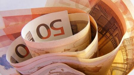 Fitch: Високата инфлация е ключова пречка за членството на България в еврозоната