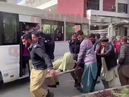  Зад атаката вероятно стоят талибани Броят на загиналите при атентата