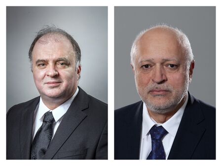Вместо Велислав Минеков поста в новото служебно правителство ще заеме Найден Тодоров (вляво)