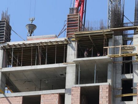 Бургас №1 в страната по започнали строежи на жилищни сгради за последните три месеца