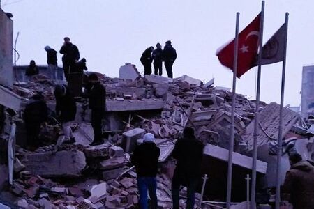 Цял отбор е под срутен хотел в Малатия, спортът в Турция застина заради земетресението