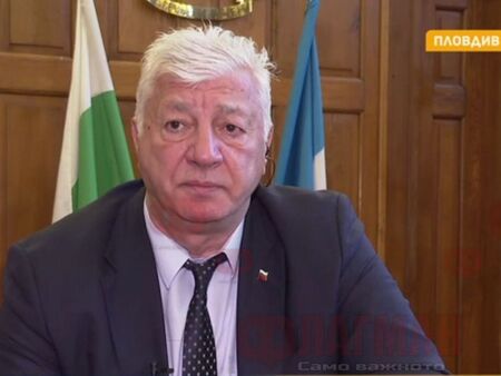 Никога не съм влизал в задкулисие, уверява кметът на Пловдив Здравко Димитров