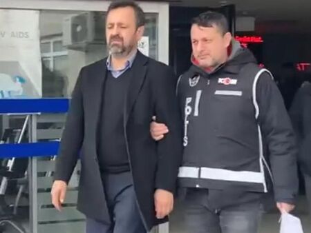 Друг е заловен на летището в Истанбул докато се опитва