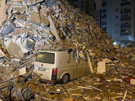 Милиони турци се притесниха искат да им обследват сградите повторно