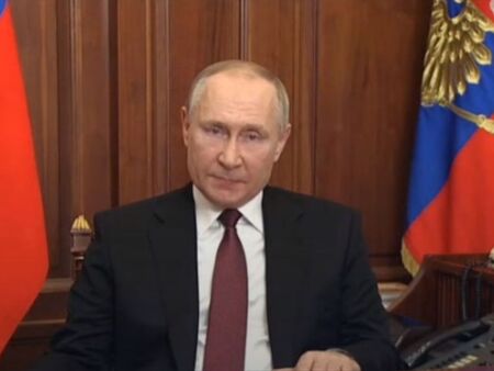 Владимир Путин обявява плановете на Русия за хода на войната в Украйна