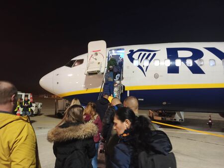 Натискът на кметовете даде резултат, големите авиокомпании идват на среща в Бургас след дни