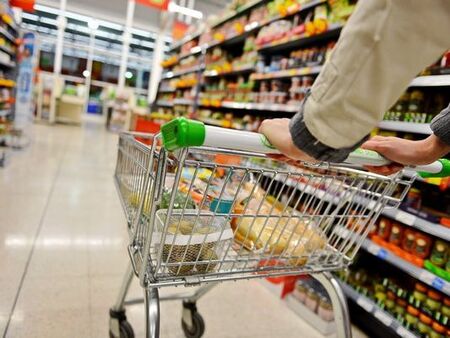 Ударът по джоба продължава! Храната поскъпна с 3% за седмица, ръст на цените с 6% от началото на годината